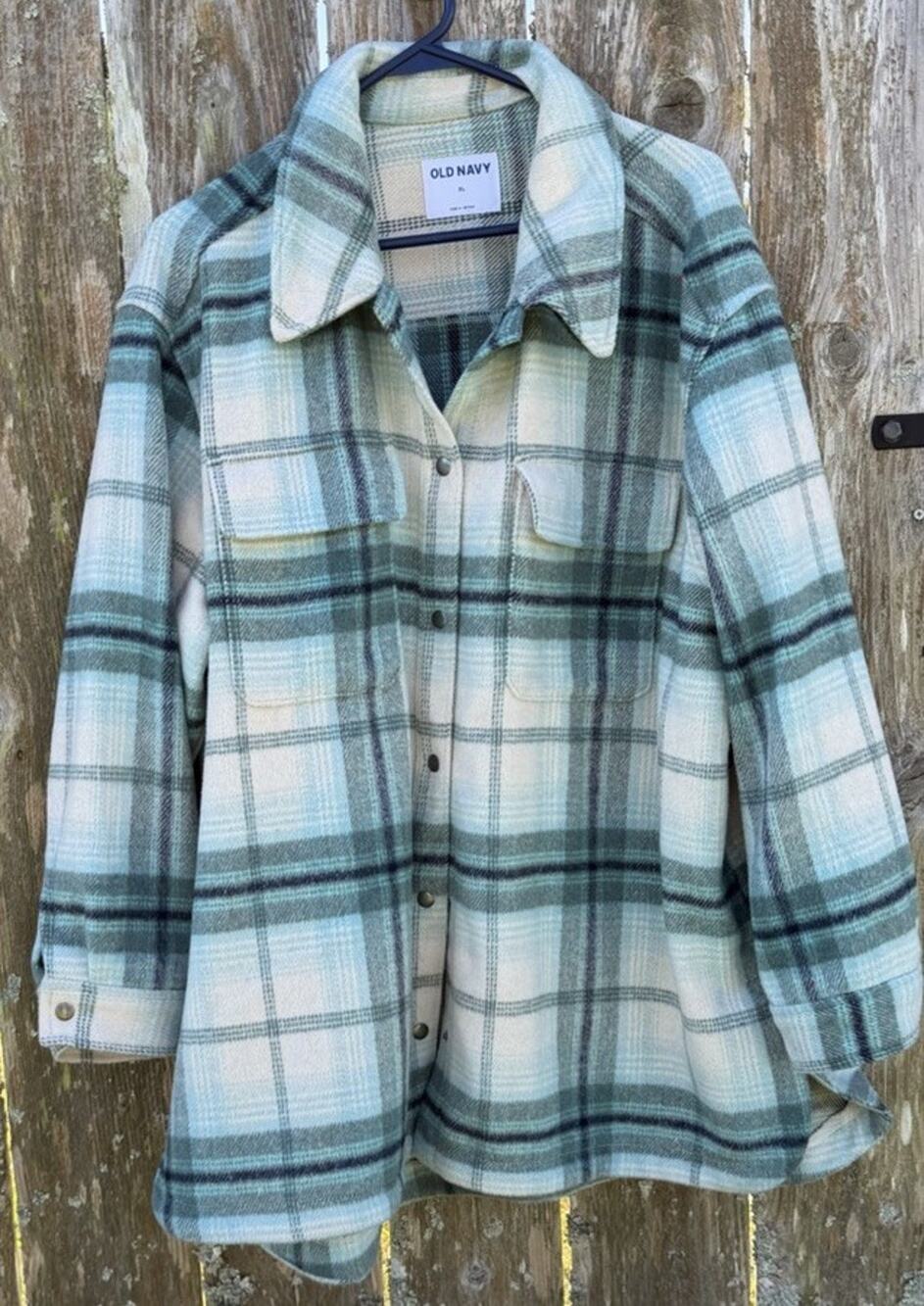 OLD NAVY Utility Transitional Plaid Shacket Jacket Size XL Snap Front Wool Blend